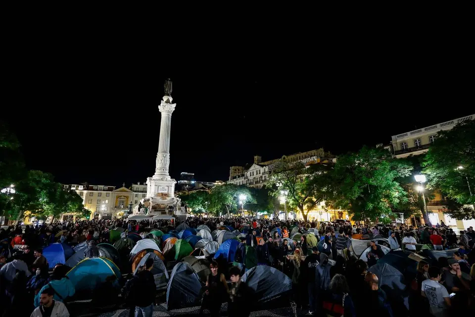 Portuguese police dismantle housing protest camps in Lisbon and Porto – 55 arrested