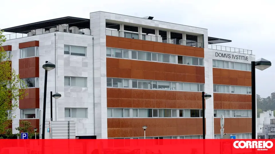 Trial begins for eight suspects in 'Cristal Lab' operation in Santa Maria da Feira