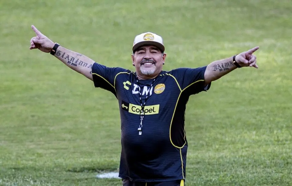 Doctor's lawyer seeks acquittal in Maradona death trial, calls client a 'scapegoat'