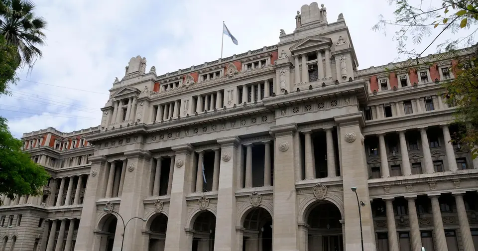 Corte Suprema argentina avala nueve extradiciones por narcotráfico, homicidio y robo