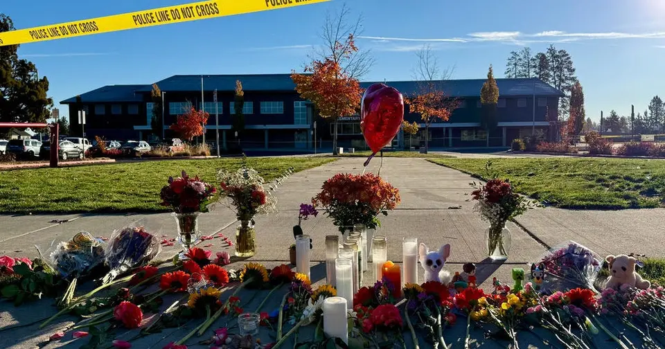Oregon school shooting survivor teacher: "Shot before I could act"