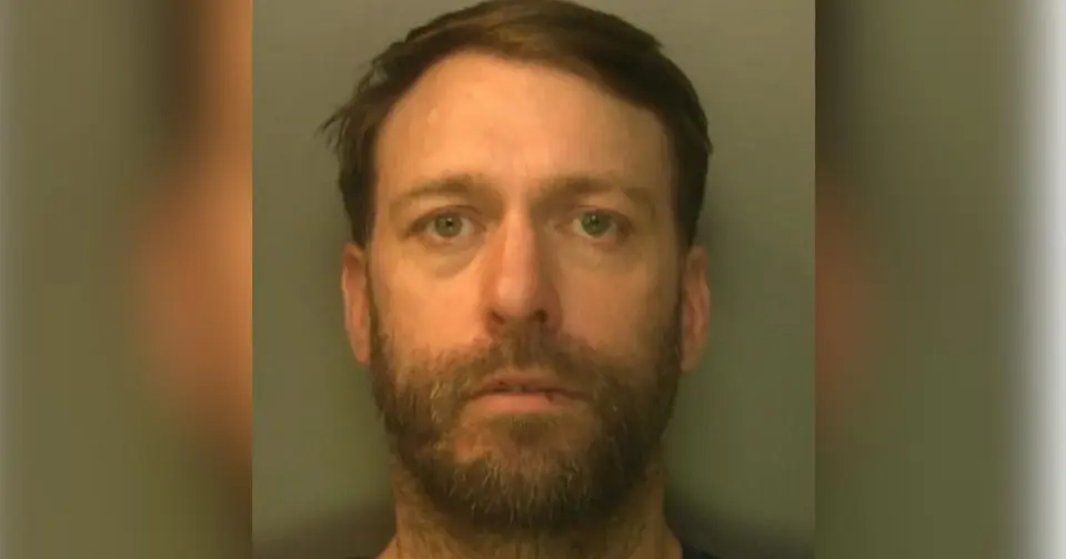 Domestic abuser jailed four years after Hove bus driver helps victim escape