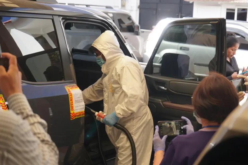 Caso Mariaca: Fiscalía aplica microaspirado a Toyota Land Cruiser y BMW incautados