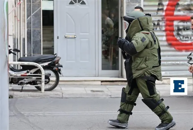 Explosion in Kolonos: Police officer seriously injured – investigation into suspected drug dealer ambush