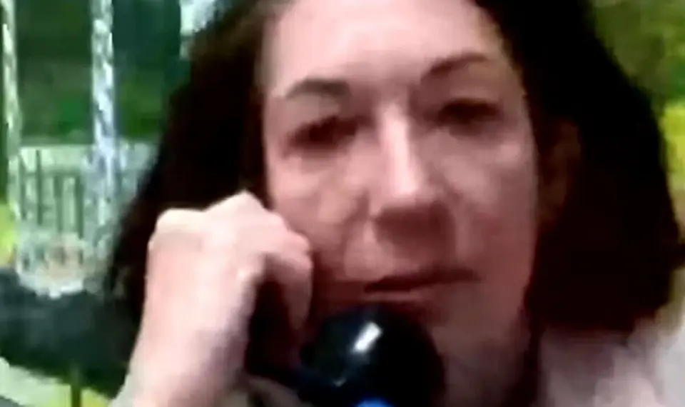 Ghislaine Maxwell denies Epstein photo is real and refuses to apologise to victims