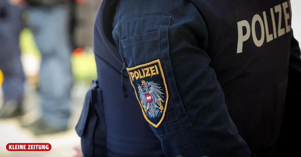 Carinthian police officer suspended: Hitler impersonation and sexual harassment