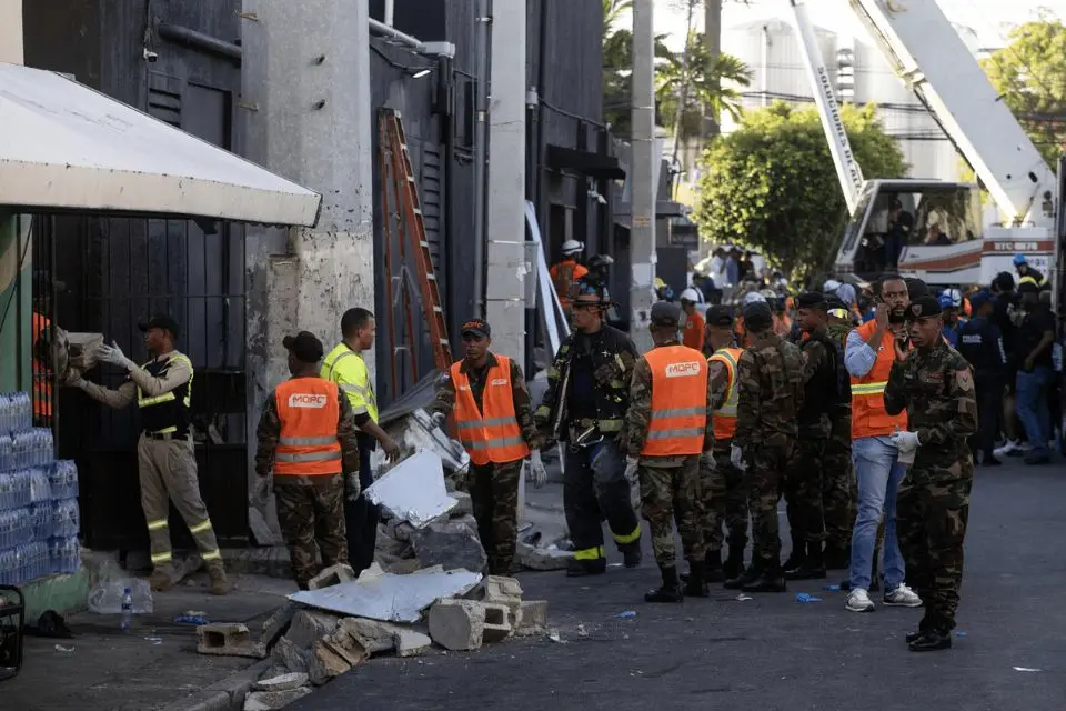 Propietario de discoteca Jet Set detenido tras colapso con 236 muertos en Santo Domingo