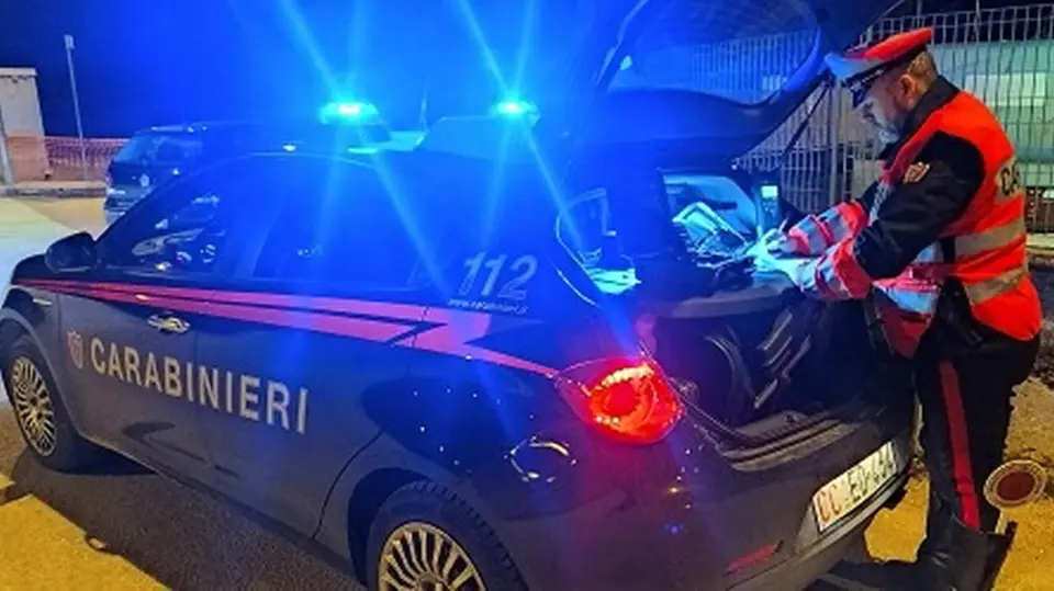 Murder in Imbersago: 30-year-old North African sought, victim wounded by five stab wounds