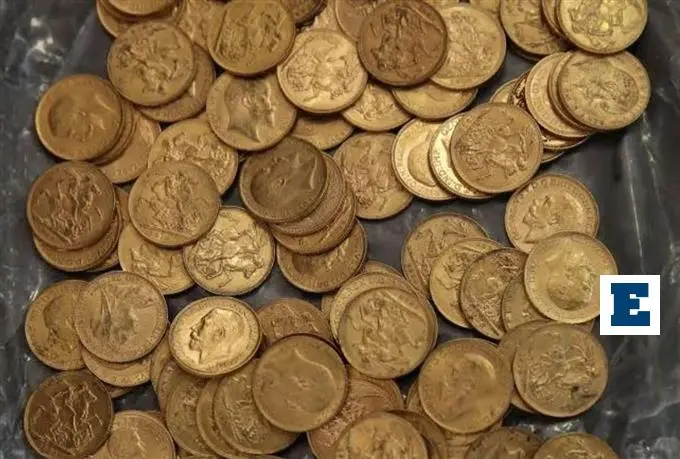 Fraud involving fake tax official in Katerini: gold coins and jewellery worth €7,000