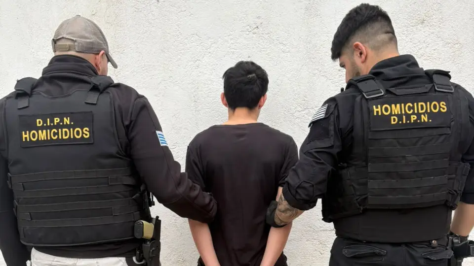 Dos menores detenidos por asesinato a moto en Toledo Chico, Montevideo