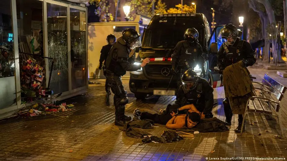 Hundred arrested after youth protest unrest in Barcelona
