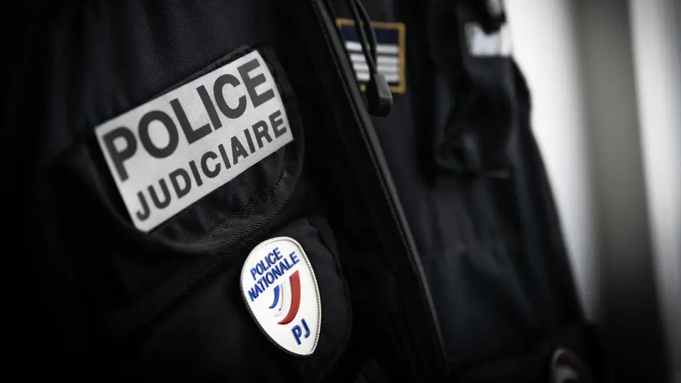 Jeune femme tuée à Dijon, sa mère gravement blessée, le frère recherché