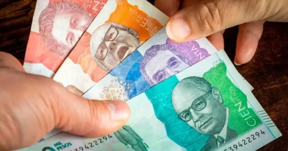 Prosecution investigates seven for money laundering from drug trafficking through ambulance company