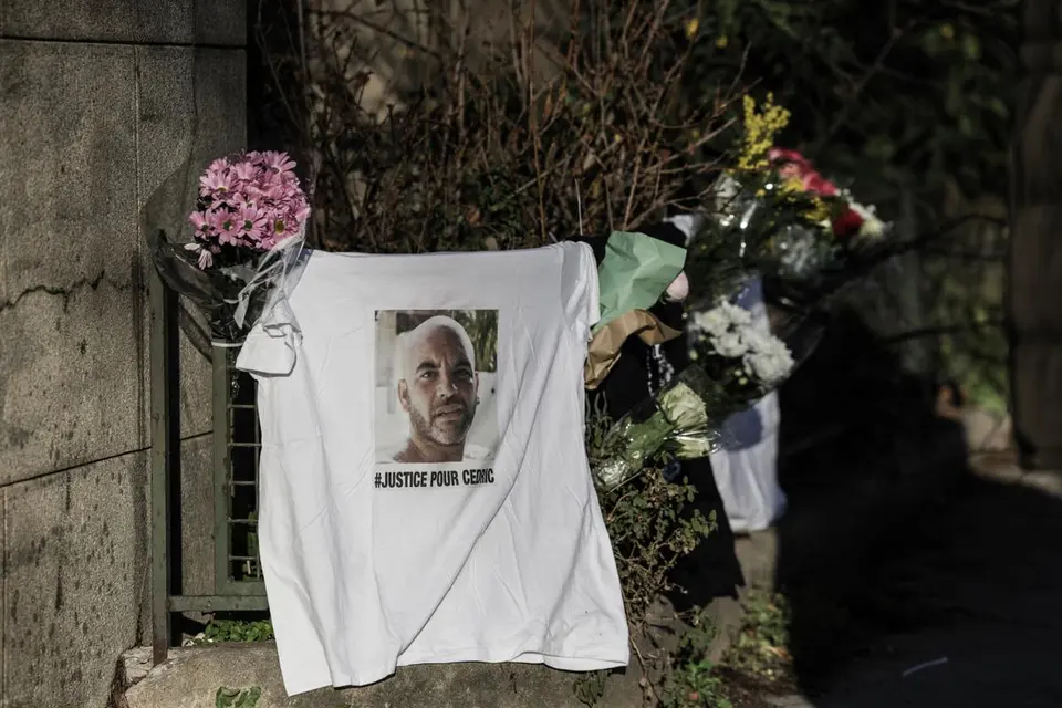 Trois policiers jugés pour la mort du livreur Cédric Chouviat à Paris