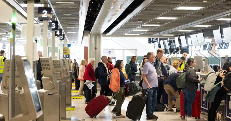 Romanian woman arrested at Dublin Airport on two people-smuggling charges