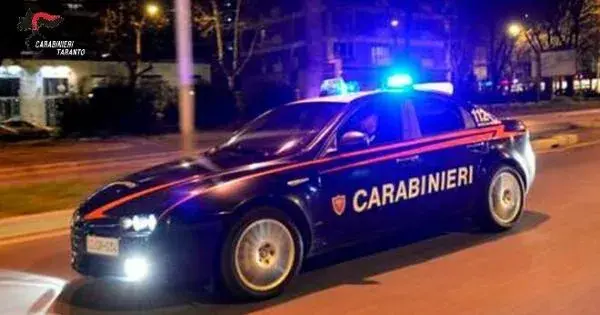 Taranto, 13 arresti per traffico di droga, armi e usura nel rione Tamburi