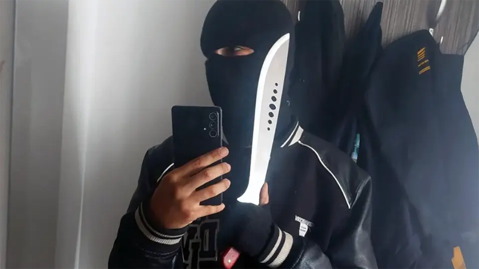 Cosmin Tudoran arrested by DIICOT for terrorist threats against synagogue, shortly after suspended sentence