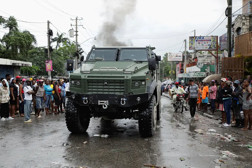 El Salvador deploys 1,000 troops to Haiti after gang ambush