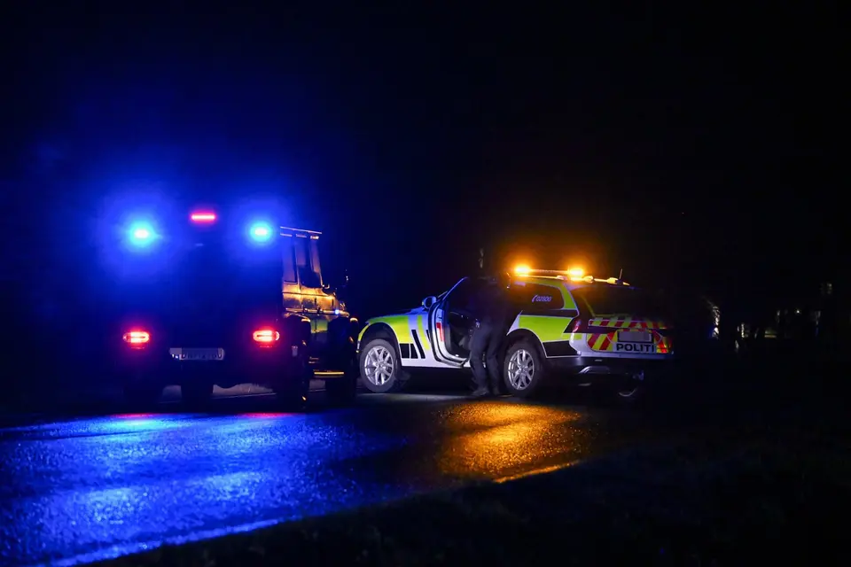 Bevæbnet politiaktion i Andøy: mistænkt anholdt efter voldshændelse