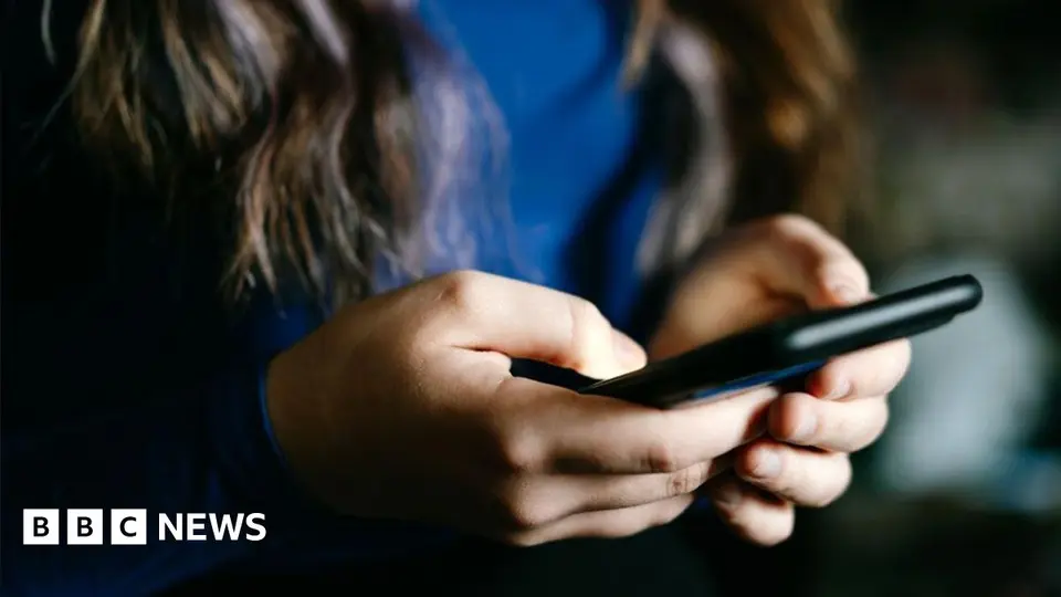 Scottish Police Hunt Online Gangs Coercing Girls into Self-Harm
