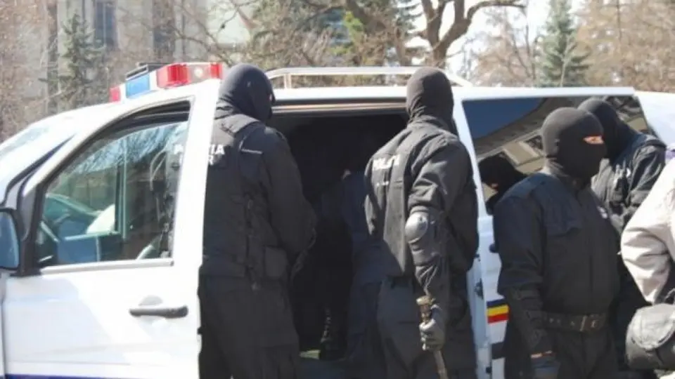 Searches in Olt and Dolj: six suspects in €350,000 copper theft case across Europe