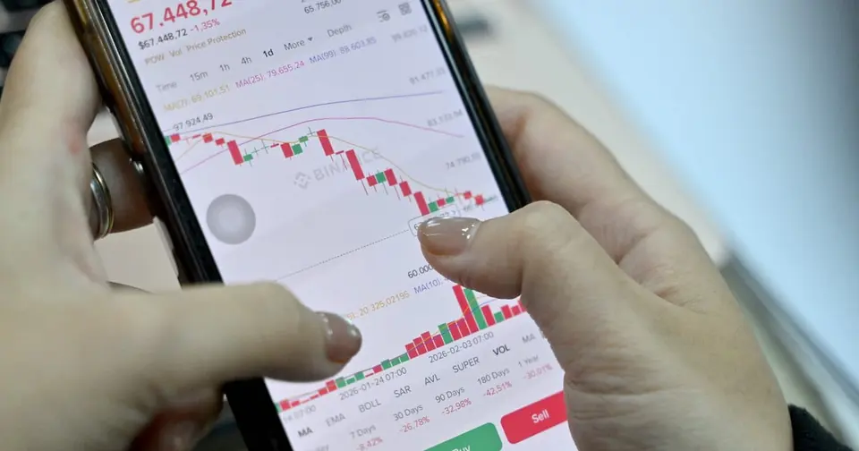 Six arrested in Dubai over Dh2.6 million cryptocurrency fraud scheme