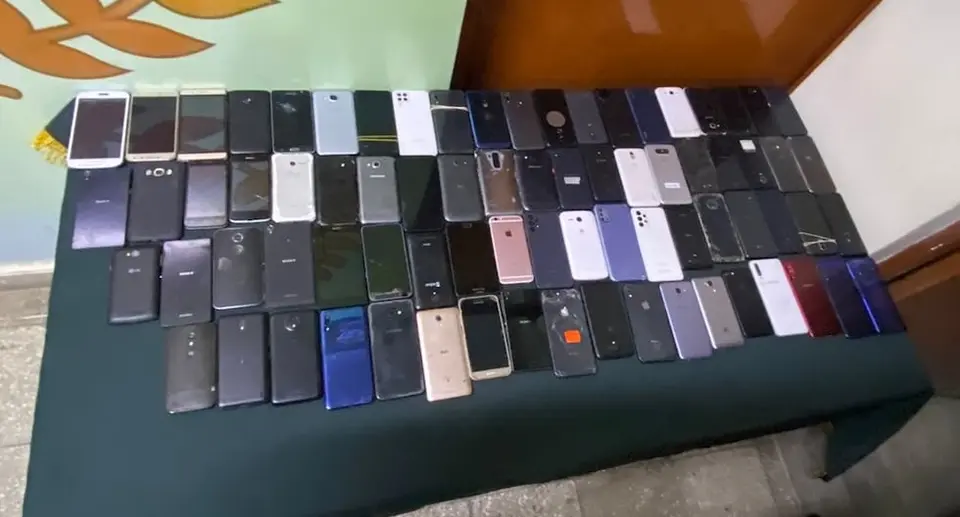 231 celulares robados incautados en El Agustino: tres detenidos por red criminal