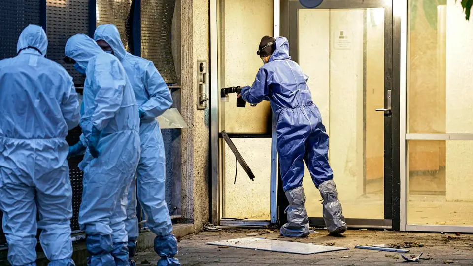 Entrance blown up in Greve – police call experts to scene