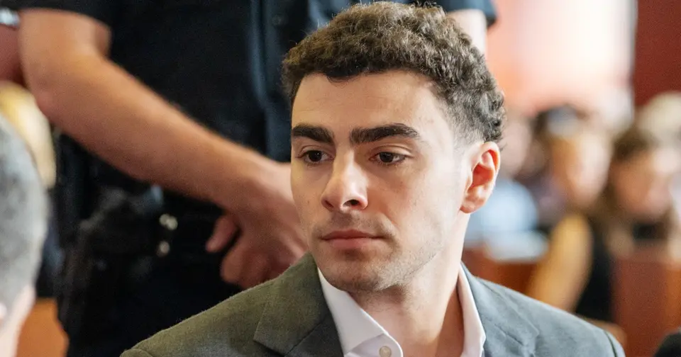 Mangione's lawyers argue double jeopardy should bar New York murder trial
