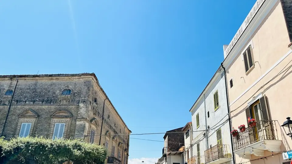 22-month-old child struck by father's car in Portocannone: investigation opened in Larino