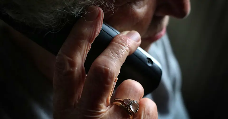 Five alleged scammers arrested in Valais – fake police officers