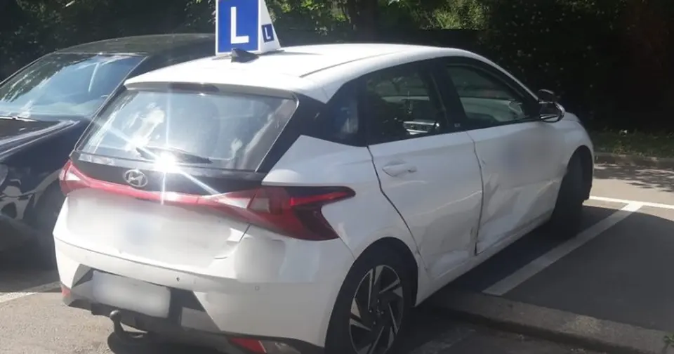 Drunk driver without licence crashes Audi. Police find drugs in car