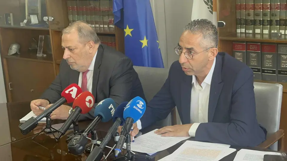 Γενικός εισαγγελέας και αναπληρωτής του αποχωρούν από έρευνα για τον Αναστασιάδη