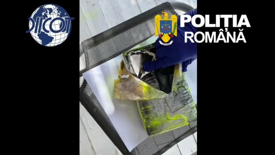 Bărbat de 38 de ani reținut după ce a vândut cocaină în Mamaia