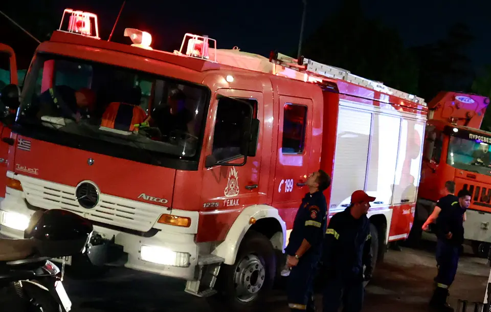 Attack on firefighters in Aspropyrgos: Group attempted to seize fire service vehicle