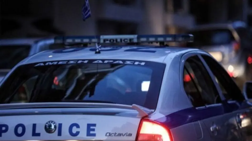 File opened against Greek police officer: arrested with excess ammunition, knife and pepper spray