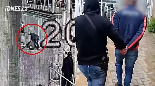 Recidivist in Prague 3 brutally attacked and robbed a man, faces up to ten years