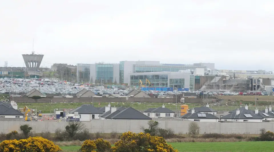 Gardaí seize suspected cocaine and cash in Cork city drugs raids