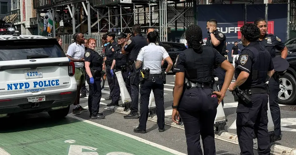 Teenager Arrested After Gunfire Erupts During Times Square Brawl, Tourists Flee in Panic