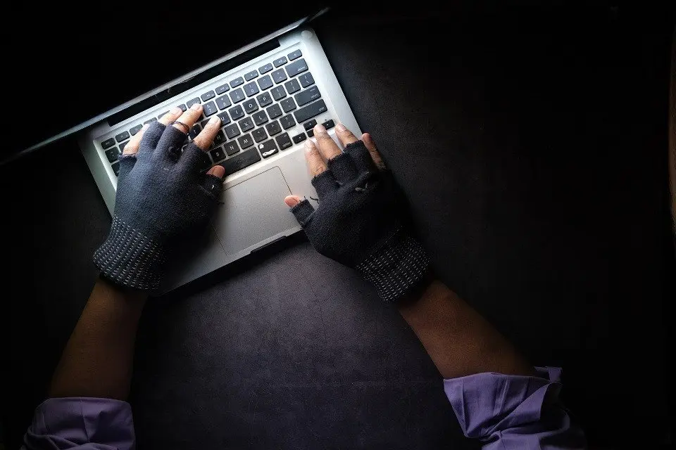 Oszustwo internetowe wykorzystujące markę mObywatel