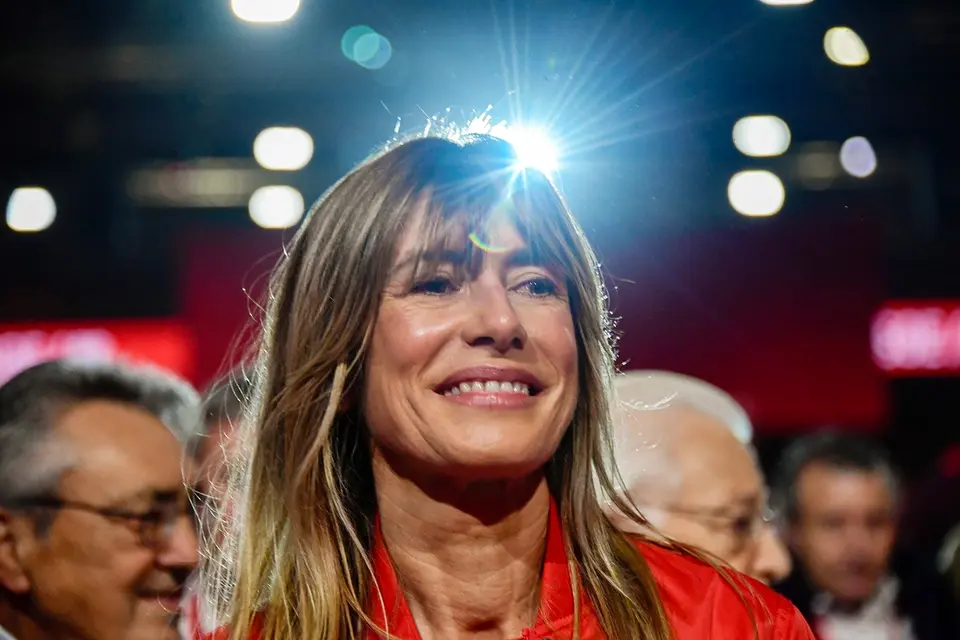 Court orders trial of Begoña Gómez for corruption and seizes passport