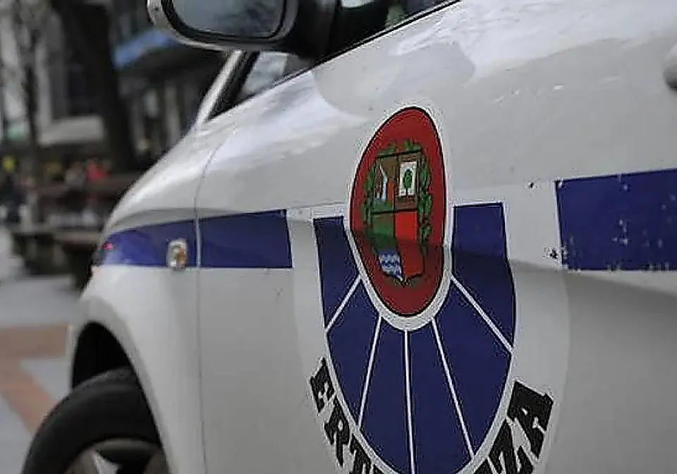 Arresto en Pasaia por tráfico de drogas: hallan hachís en vehículo del depósito municipal