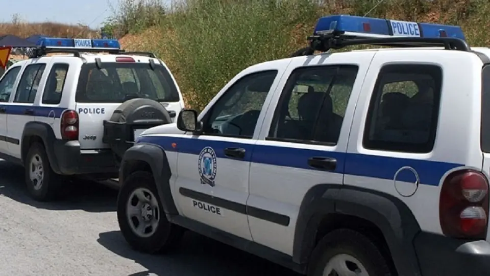 Arrests for electricity theft and copper possession in Larissa