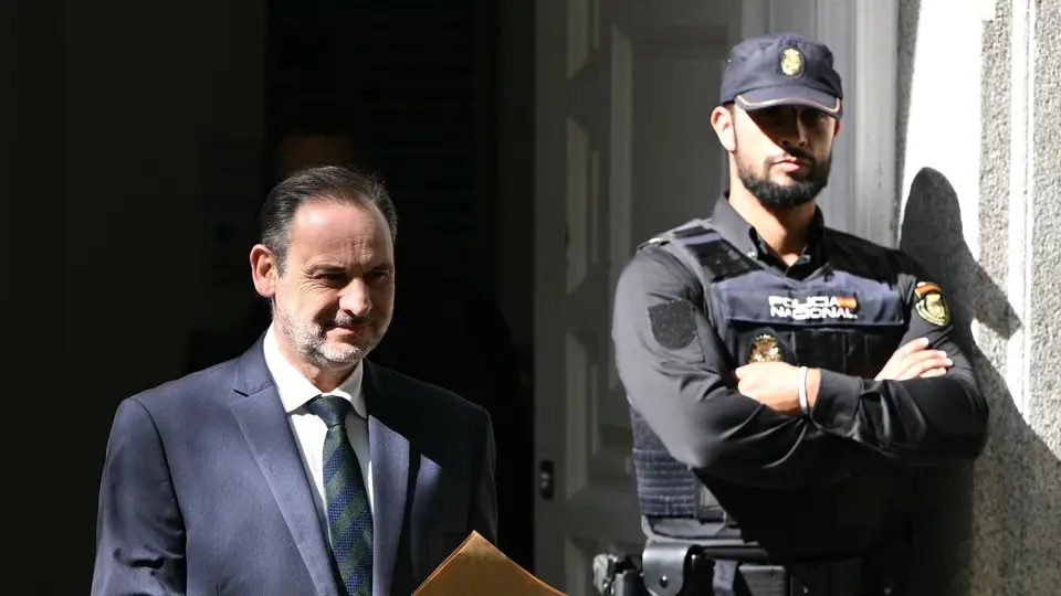 José Luis Ábalos, exministro español, condenado a 24 años de prisión por corrupción