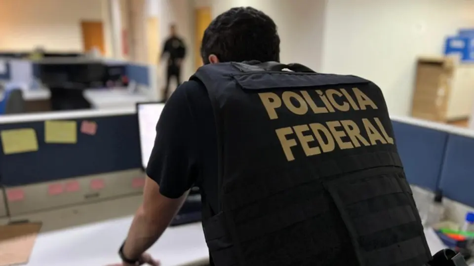Mulher brasileira procurada por tentativa de assassinato em Blumenau é capturada em Turim
