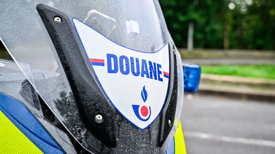 Pyrénées-Orientales : 71,5 kg de cocaïne saisis sur une moto au Perthus, un record