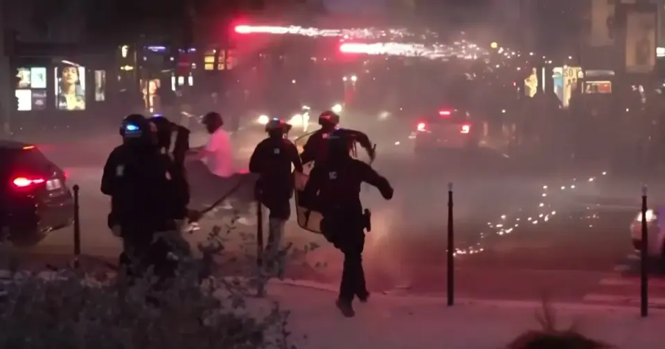 Émeutes à Paris après la victoire du PSG : 780 arrestations et 219 blessés