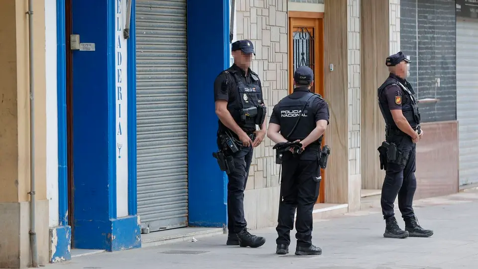 Condenan a dos hombres a doce años de prisión por una violación en Valencia ligada al pago de droga
