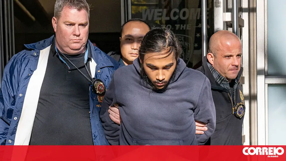 New York high school student sentenced to five and a half years for setting homeless man on fire in subway