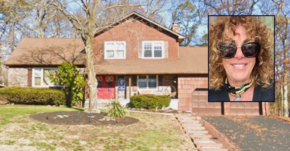 New Jersey Man Kills Wife With Barbell, Texts Adult Children Confession